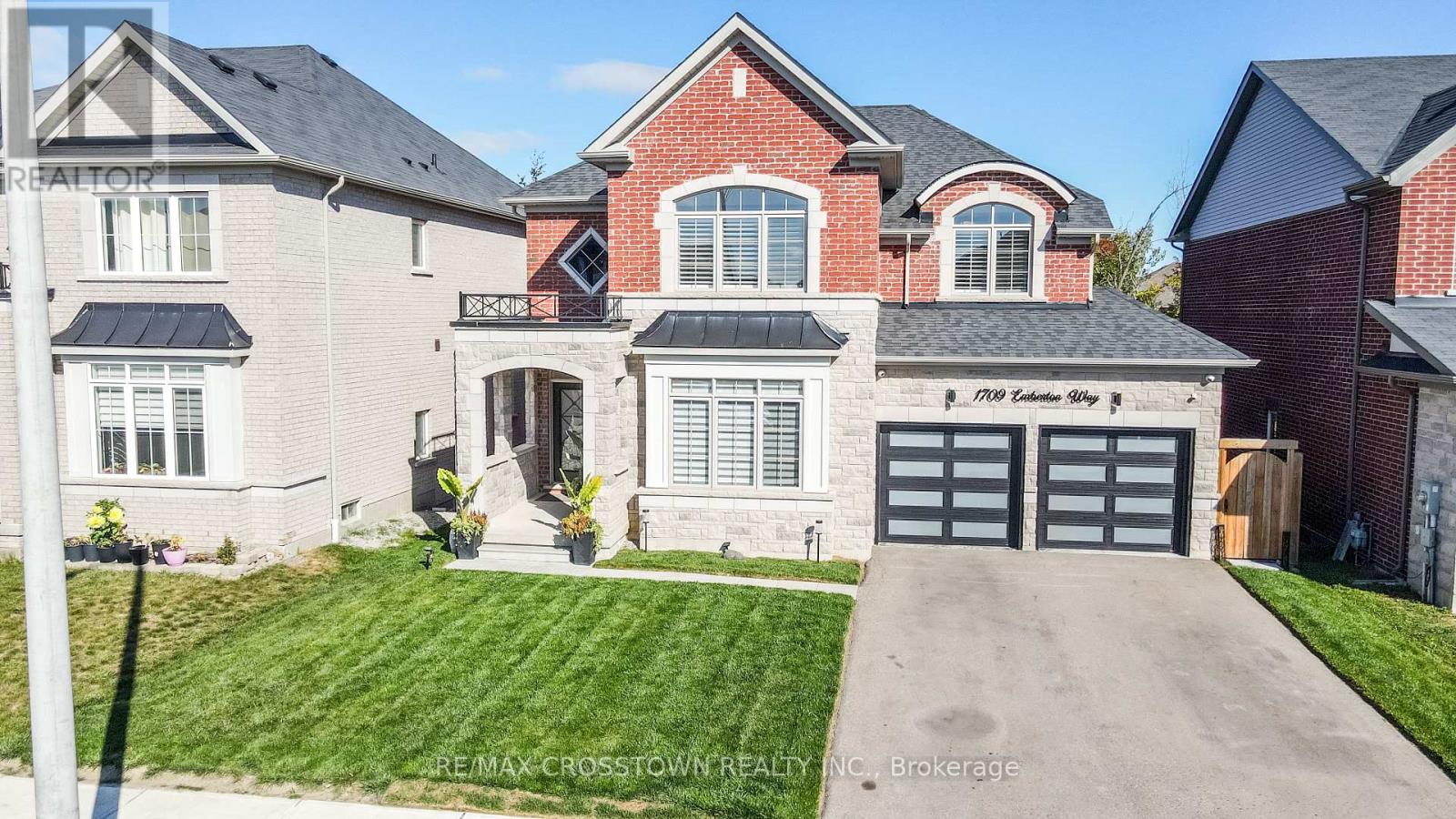 1709 Emberton Way, Innisfil, Ontario  L9S 0N4 - Photo 2 - N12425808