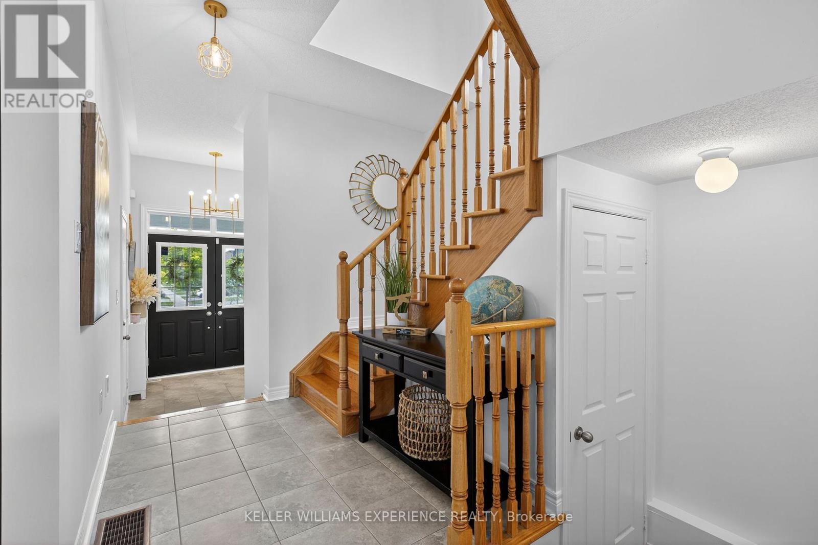70 Pearcey Crescent, Barrie, Ontario  L4N 6R7 - Photo 6 - S12425660