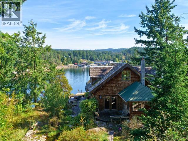 9836 SEVILLA ISLAND, Powell River, British Columbia