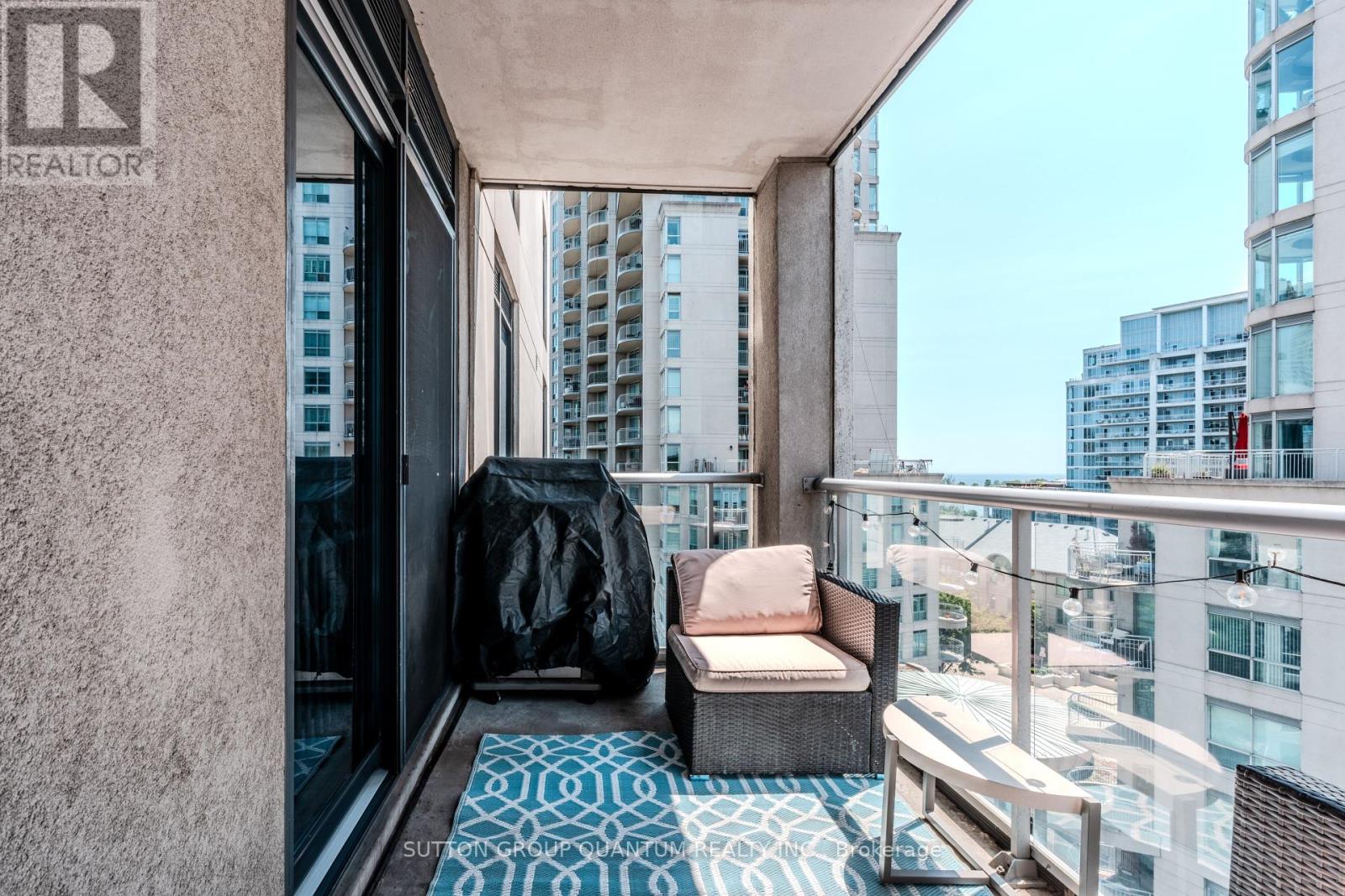 706 - 2087 Lake Shore Boulevard W, Toronto, Ontario  M8V 4G3 - Photo 14 - W12425672