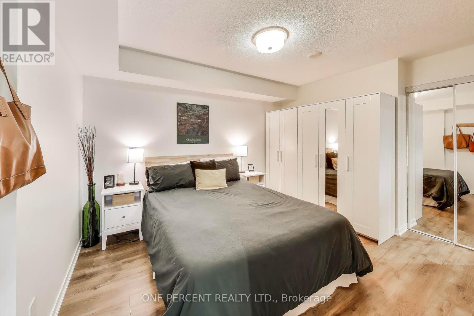 723 - 38 Joe Shuster Way, Toronto, Ontario  M6K 0A5 - Photo 10 - W12425679