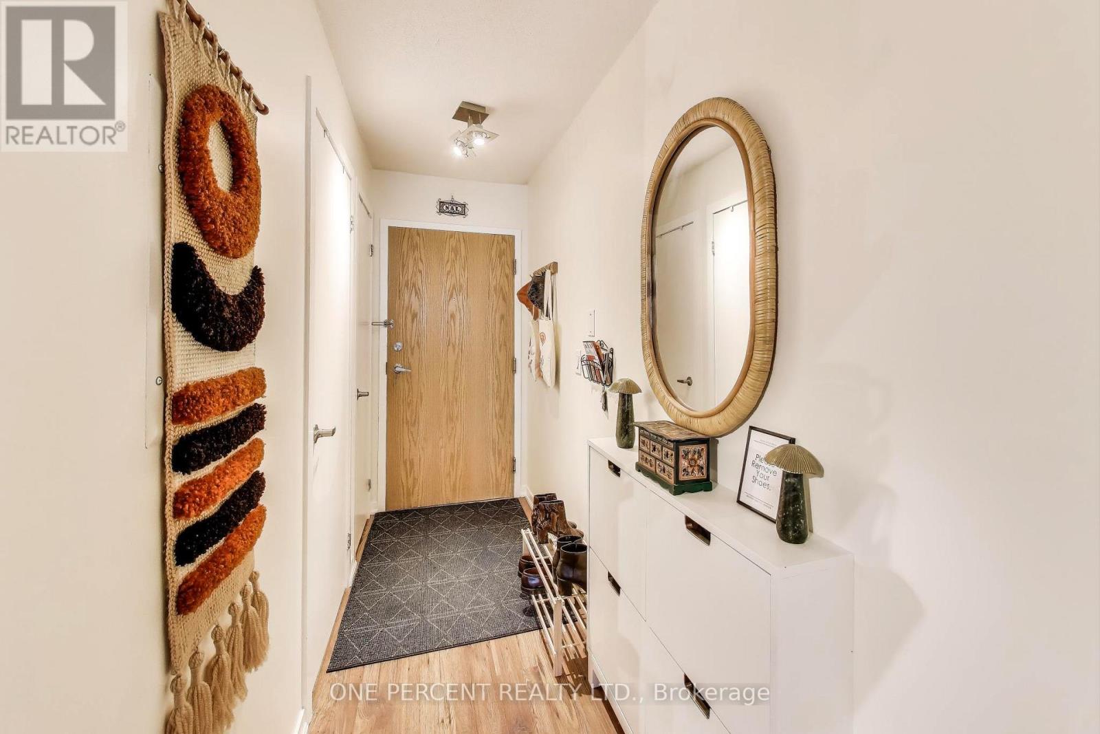 723 - 38 Joe Shuster Way, Toronto, Ontario  M6K 0A5 - Photo 2 - W12425679