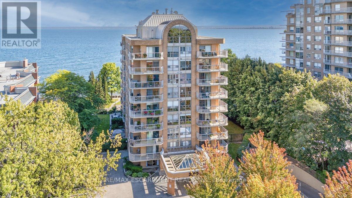 203 - 2210 Lakeshore Road, Burlington (Brant), Ontario  L7R 4J9 - Photo 2 - W12425689