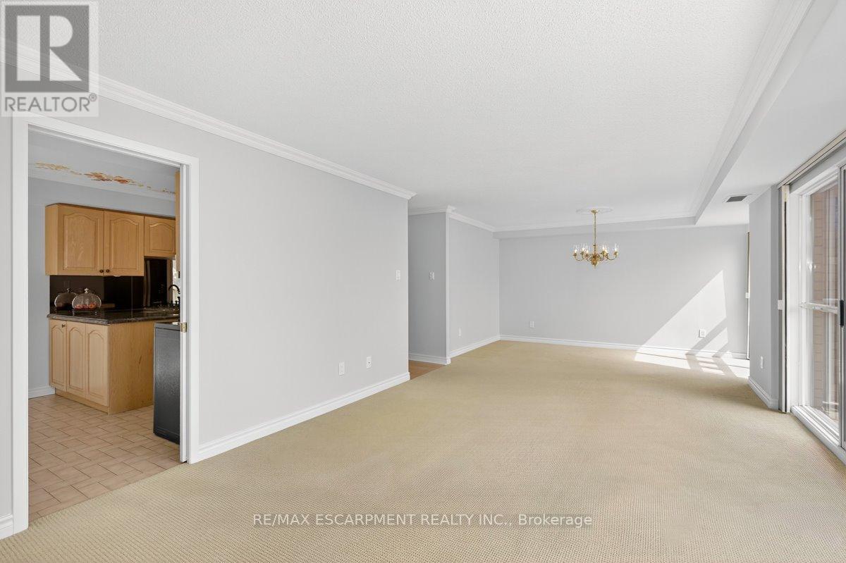 203 - 2210 Lakeshore Road, Burlington (Brant), Ontario  L7R 4J9 - Photo 22 - W12425689