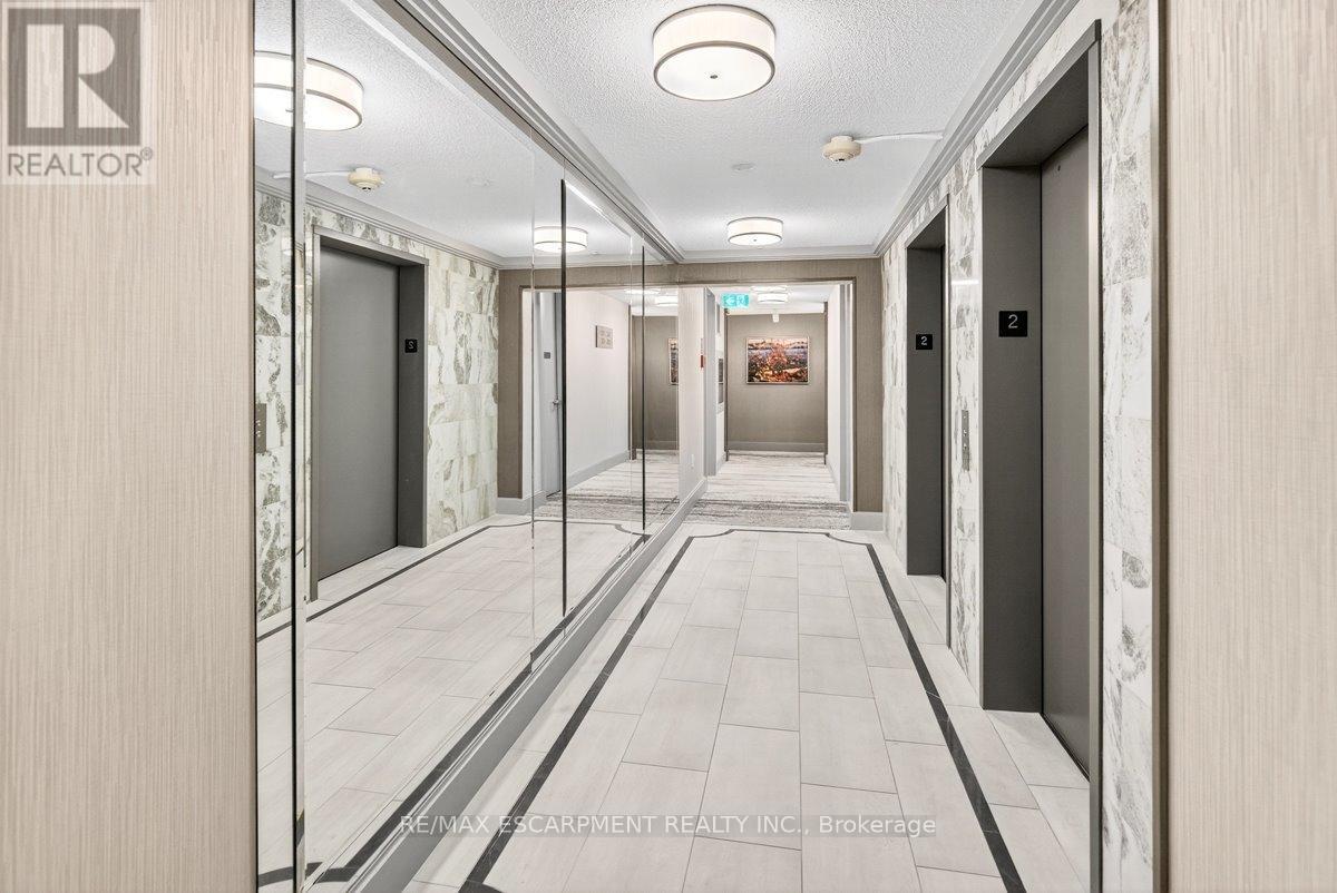 203 - 2210 Lakeshore Road, Burlington (Brant), Ontario  L7R 4J9 - Photo 43 - W12425689