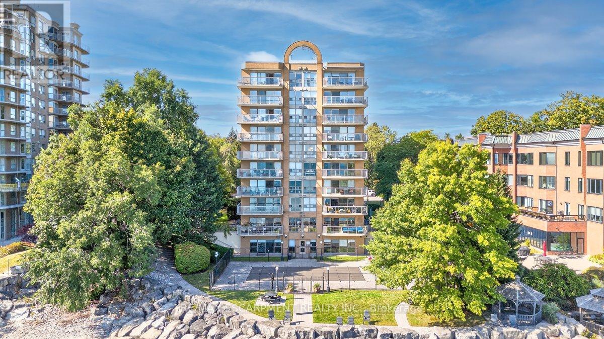 203 - 2210 Lakeshore Road, Burlington (Brant), Ontario  L7R 4J9 - Photo 5 - W12425689
