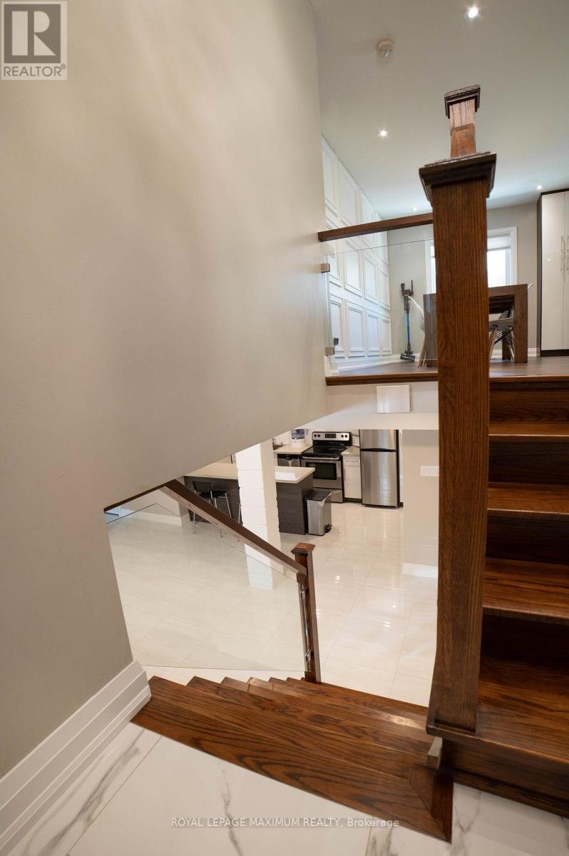 76 Langholm Drive, Toronto, Ontario  M3M 2R8 - Photo 25 - W12425690