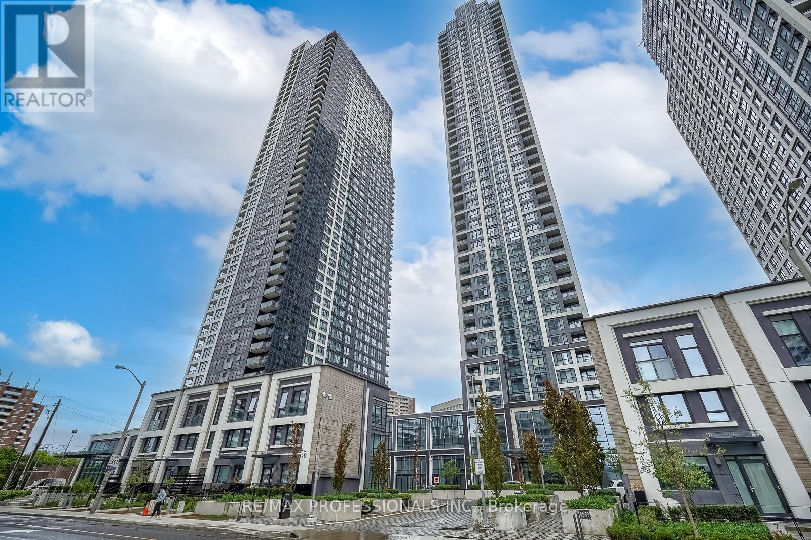 4332 - 5 MABELLE AVENUE, Toronto, Ontario