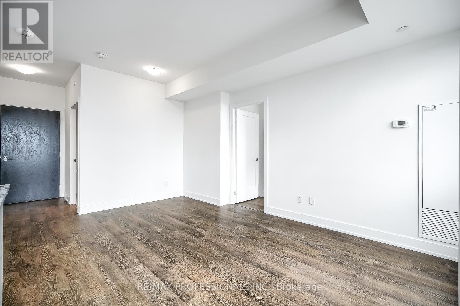 4332 - 5 Mabelle Avenue, Toronto, Ontario  M9A 0C8 - Photo 11 - W12425691