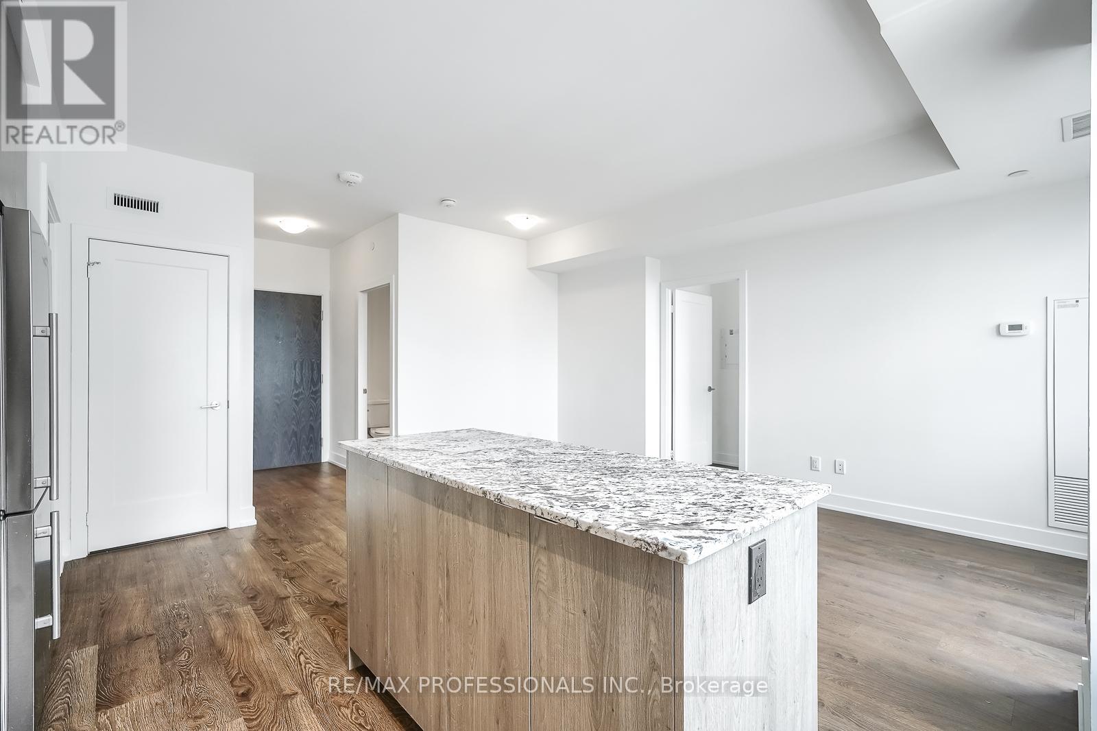 4332 - 5 Mabelle Avenue, Toronto, Ontario  M9A 0C8 - Photo 16 - W12425691