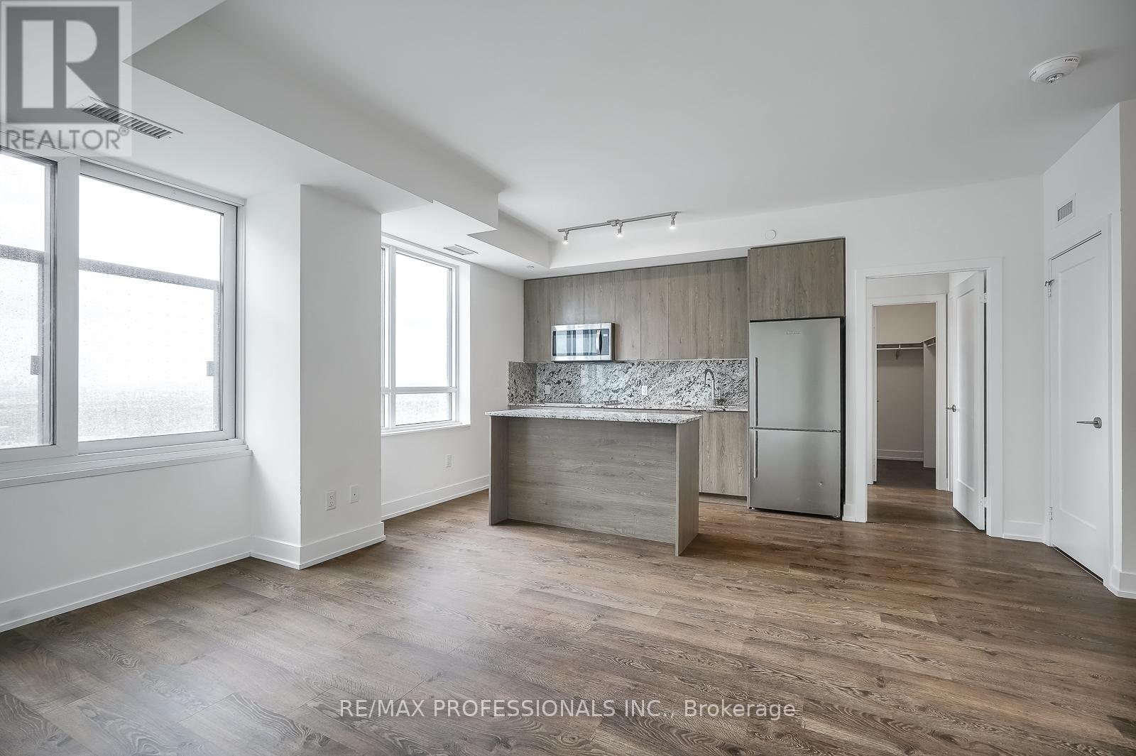 4332 - 5 Mabelle Avenue, Toronto, Ontario  M9A 0C8 - Photo 7 - W12425691