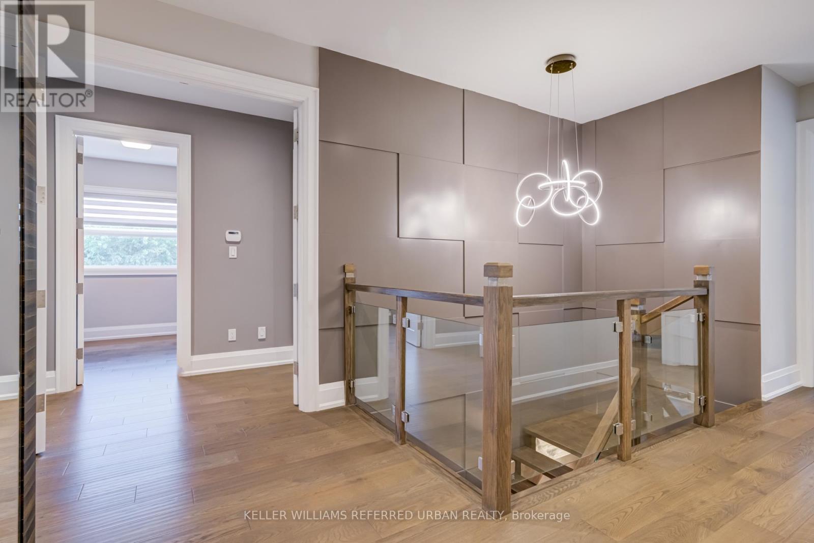 1376 Applewood Road, Mississauga, Ontario  L5E 2M1 - Photo 22 - W12425720