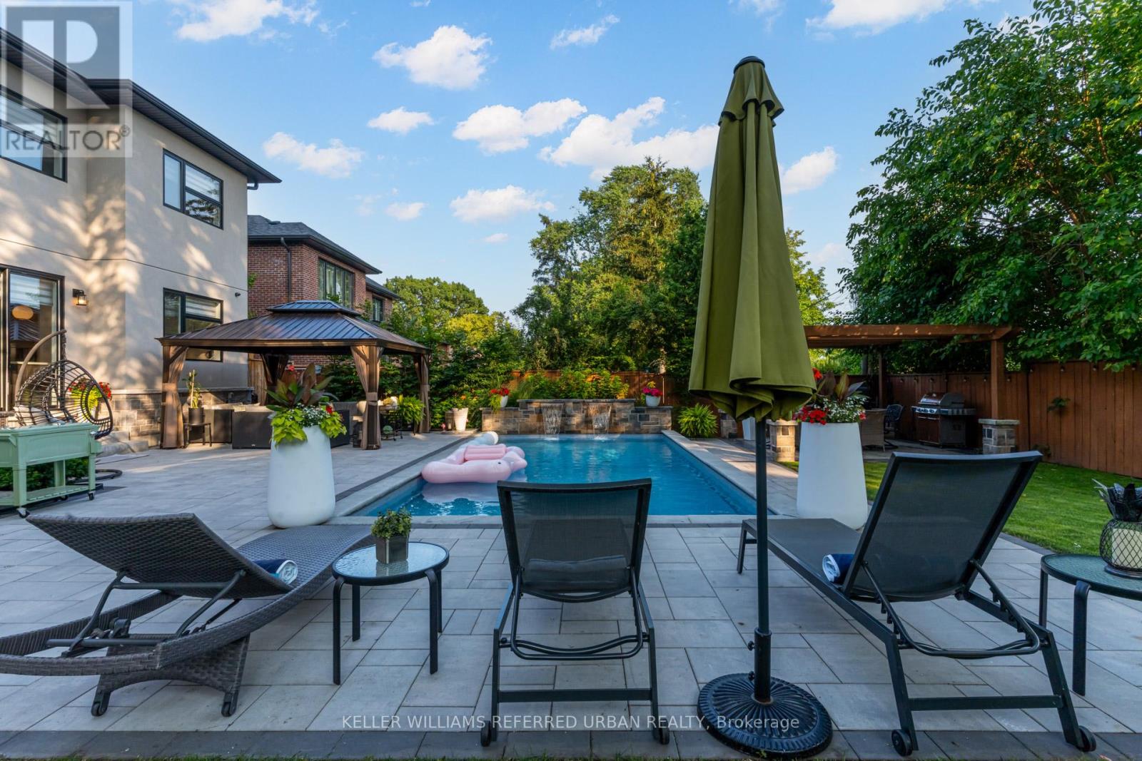 1376 Applewood Road, Mississauga, Ontario  L5E 2M1 - Photo 44 - W12425720