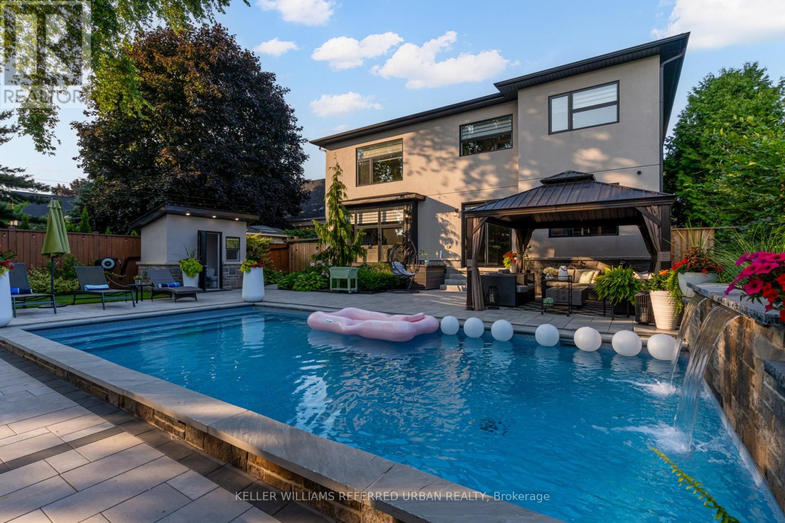 1376 Applewood Road, Mississauga, Ontario  L5E 2M1 - Photo 47 - W12425720