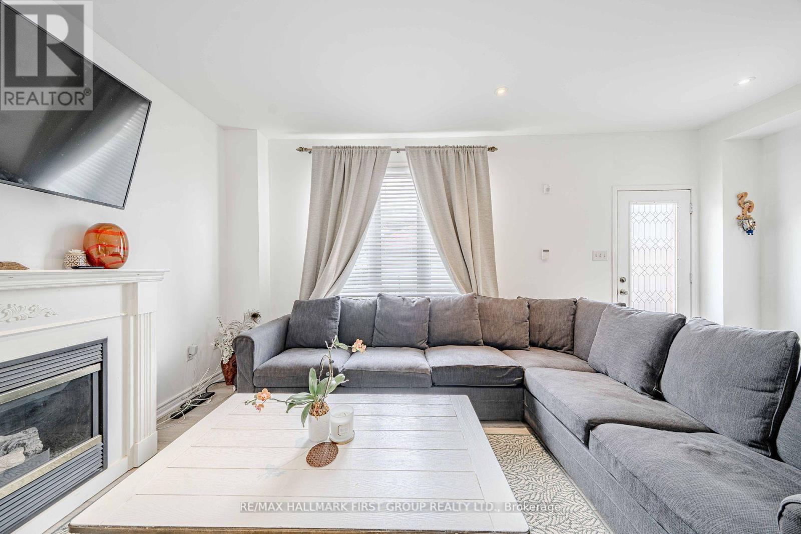 19 Kidd Terrace, Toronto, Ontario  M3J 3S9 - Photo 20 - W12425770