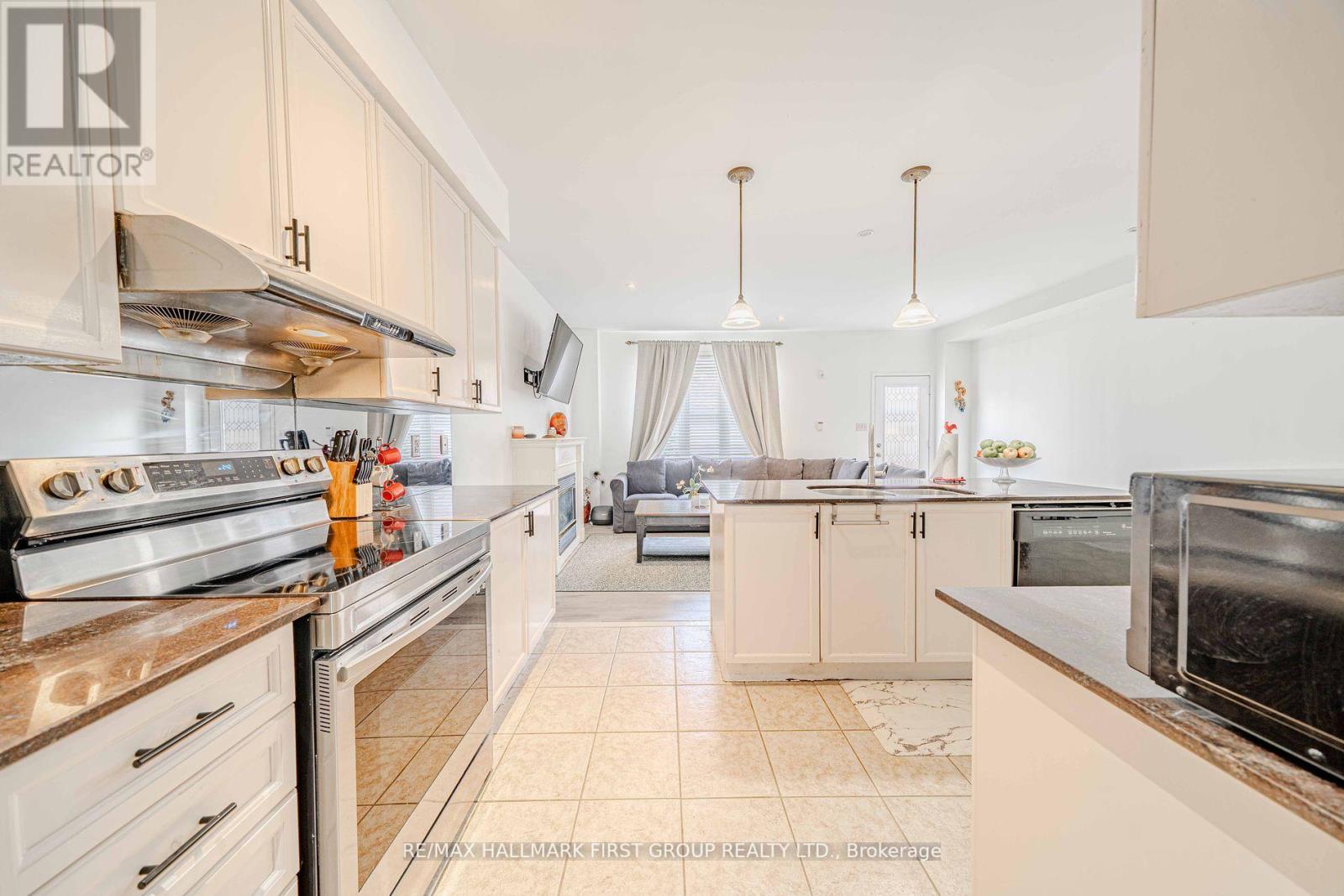 19 Kidd Terrace, Toronto, Ontario  M3J 3S9 - Photo 27 - W12425770