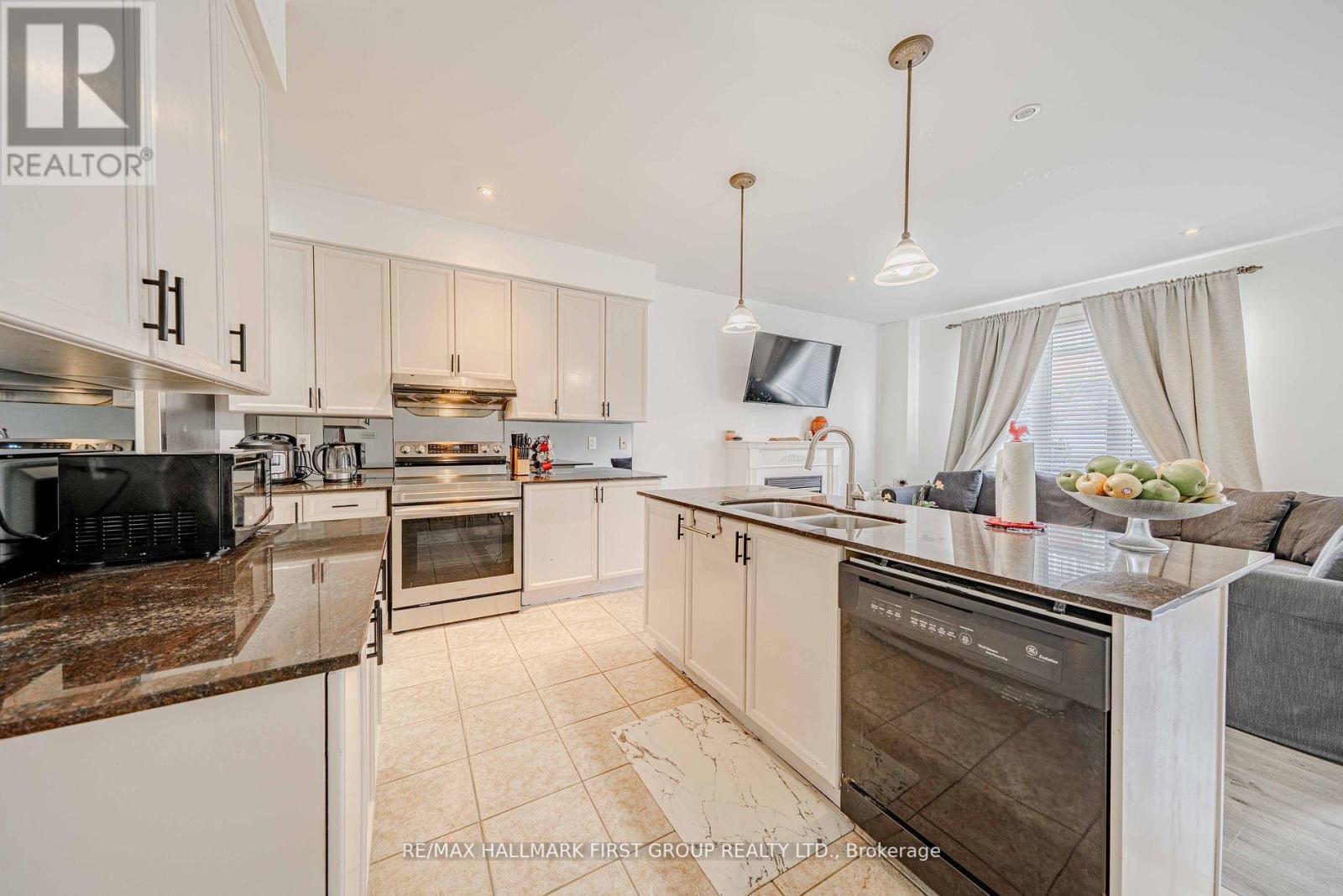 19 Kidd Terrace, Toronto, Ontario  M3J 3S9 - Photo 29 - W12425770