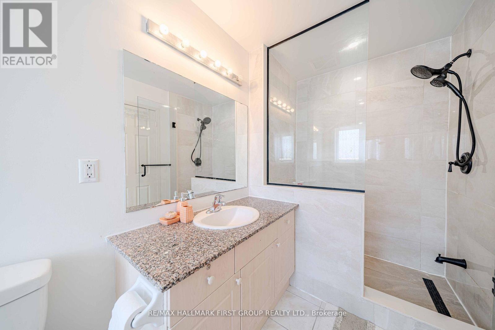 19 Kidd Terrace, Toronto, Ontario  M3J 3S9 - Photo 35 - W12425770