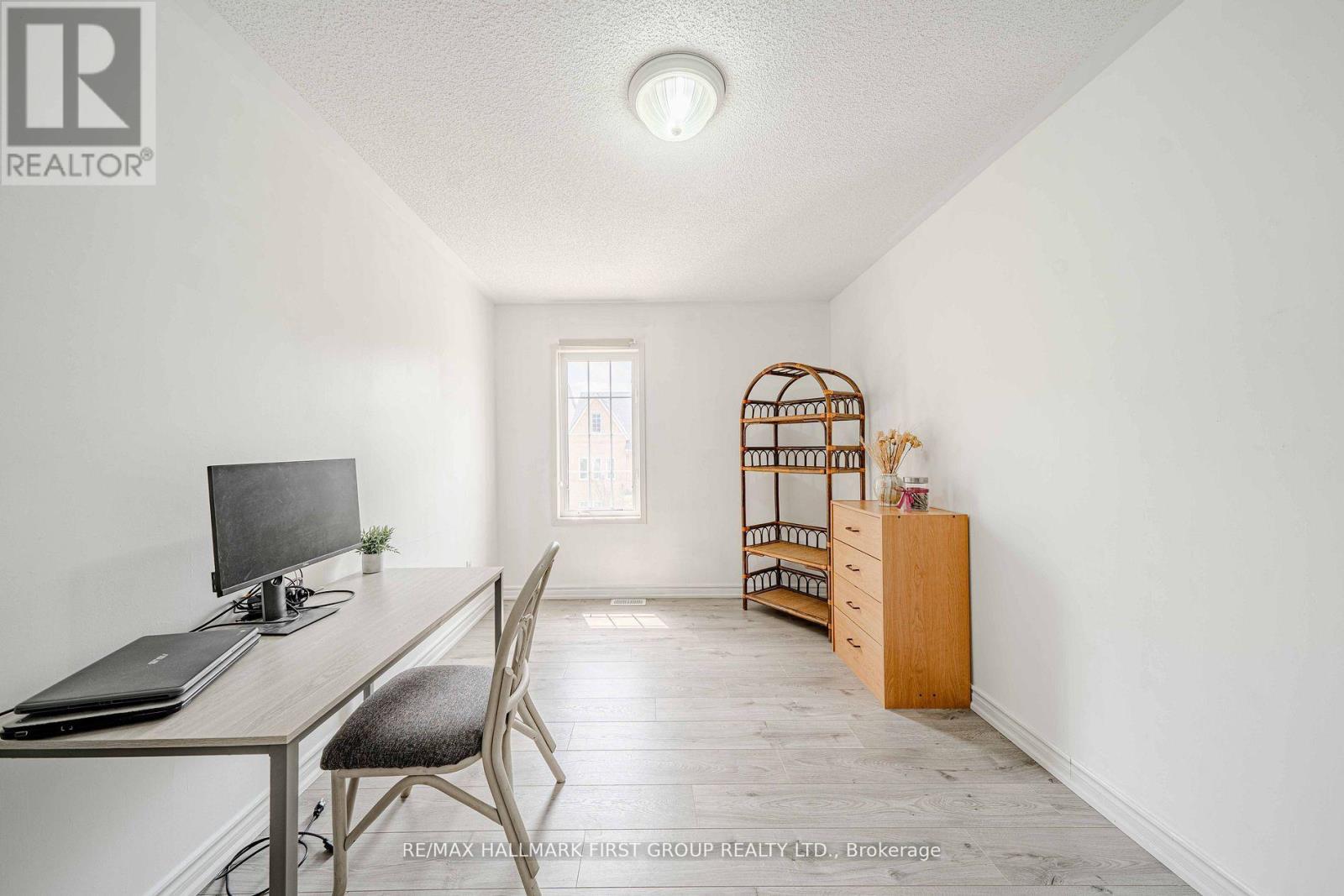19 Kidd Terrace, Toronto, Ontario  M3J 3S9 - Photo 39 - W12425770