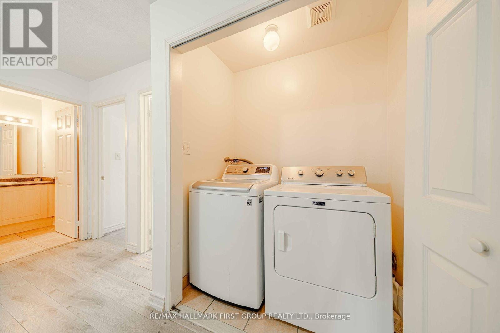 19 Kidd Terrace, Toronto, Ontario  M3J 3S9 - Photo 42 - W12425770
