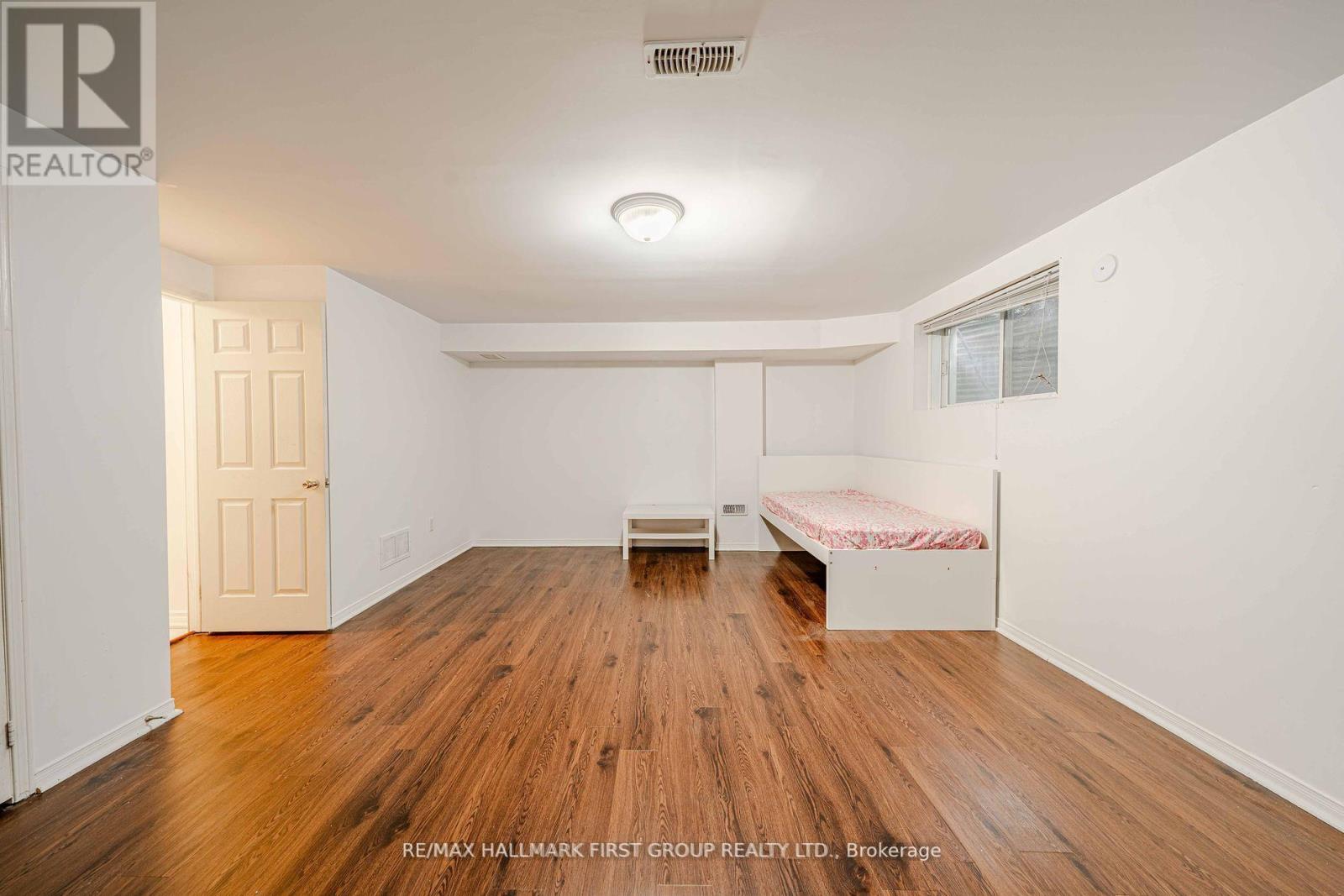 19 Kidd Terrace, Toronto, Ontario  M3J 3S9 - Photo 45 - W12425770