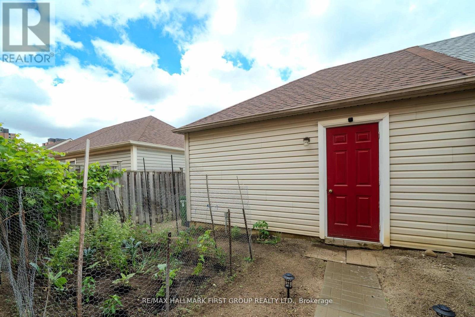 19 Kidd Terrace, Toronto, Ontario  M3J 3S9 - Photo 47 - W12425770