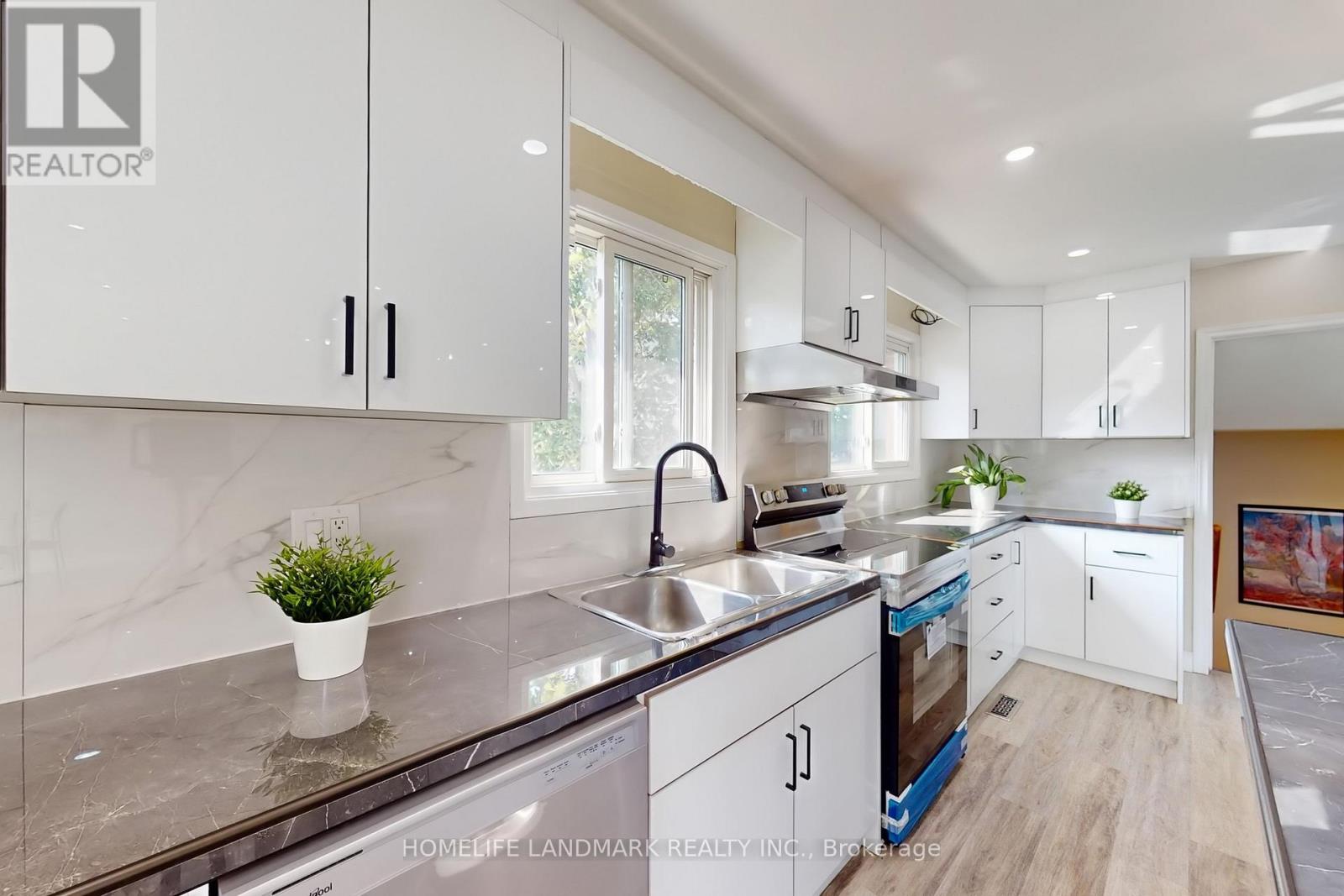 2203 Council Ring Road, Mississauga, Ontario  L5L 1B6 - Photo 10 - W12425773