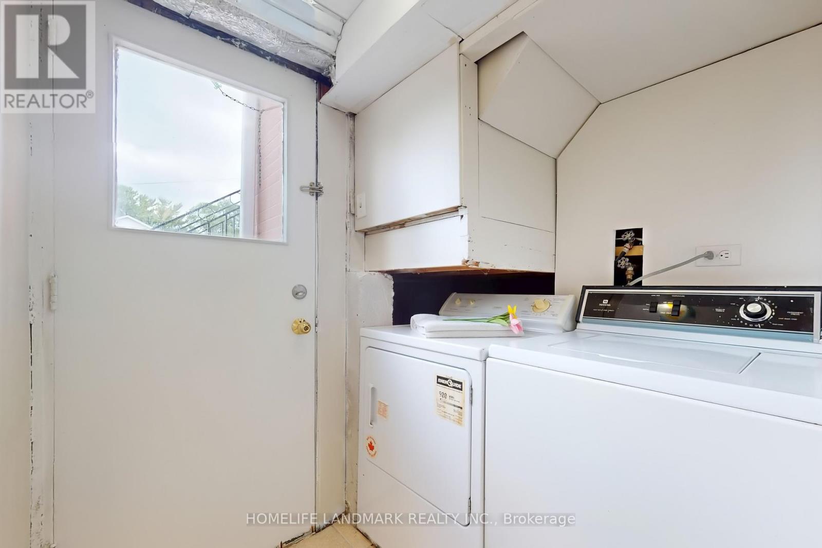 2203 Council Ring Road, Mississauga, Ontario  L5L 1B6 - Photo 32 - W12425773