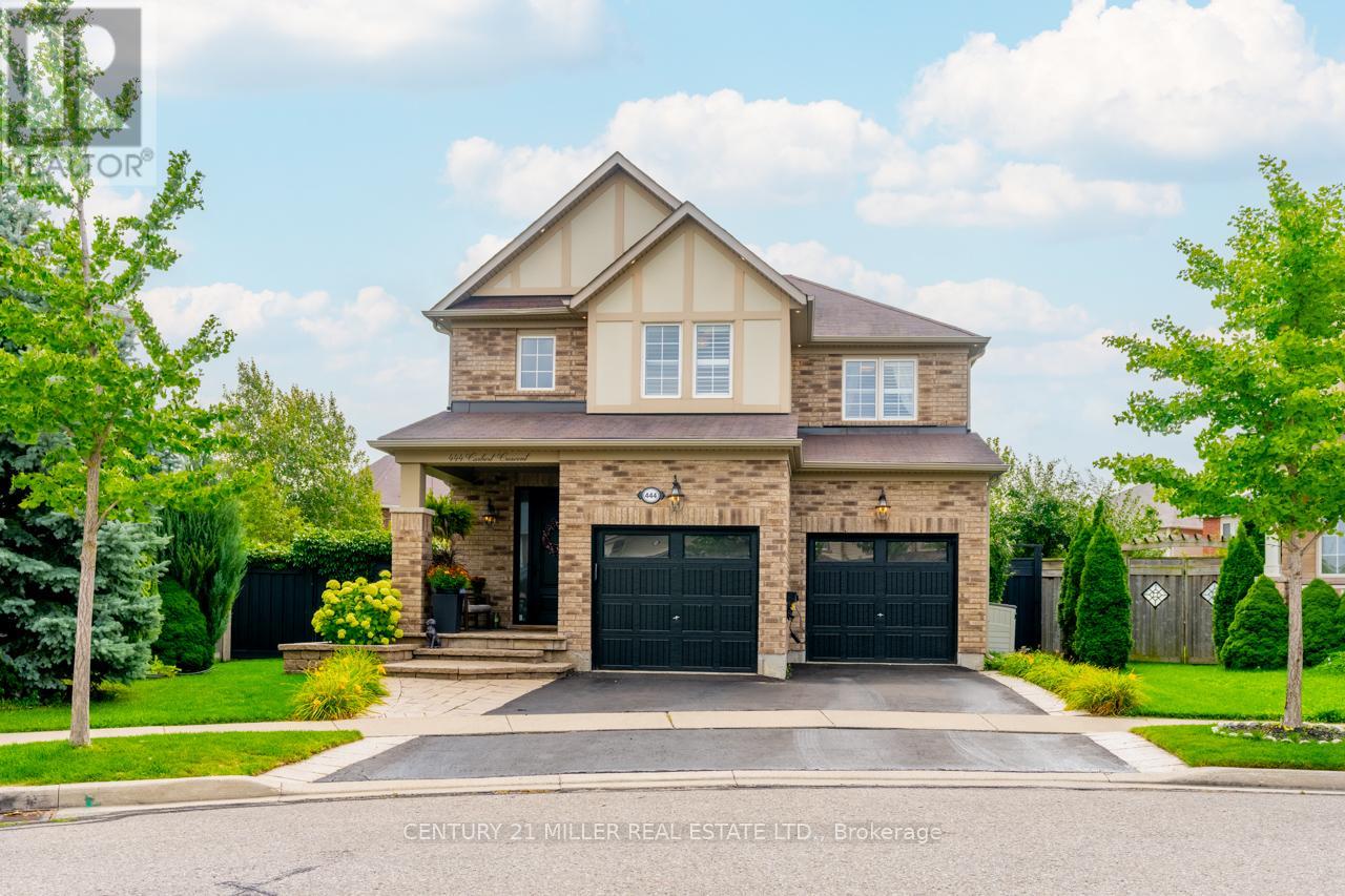 444 Carbert Crescent, Milton, Ontario  L9T 8H8 - Photo 2 - W12425781