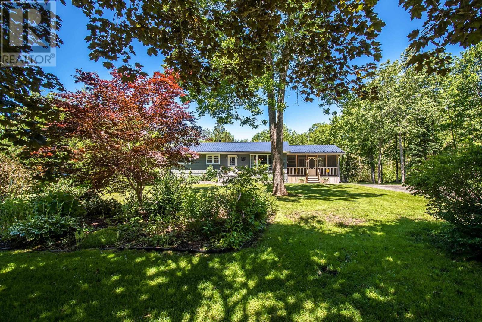 255 Virginia Road, Virginia East, Nova Scotia  B0S 1G0 - Photo 2 - 202509967