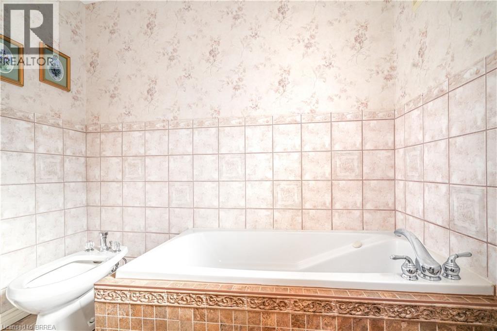 57 Ashgrove Avenue, Brantford, Ontario  N3R 6E3 - Photo 32 - 40759301
