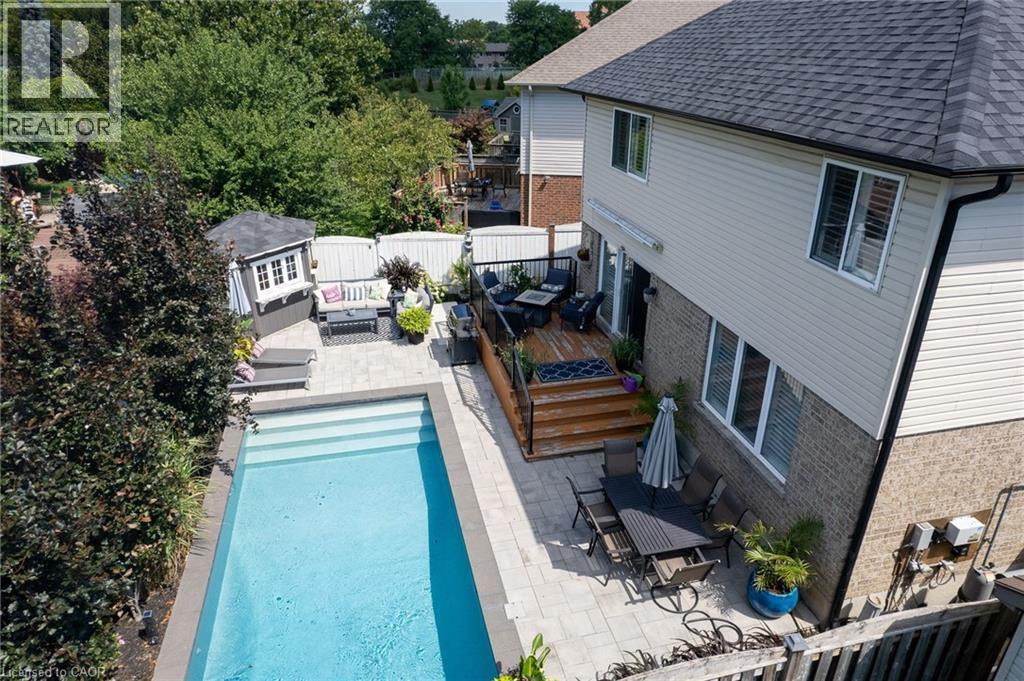 274 Springvalley Crescent, Hamilton, Ontario  L9C 0B4 - Photo 43 - 40763330