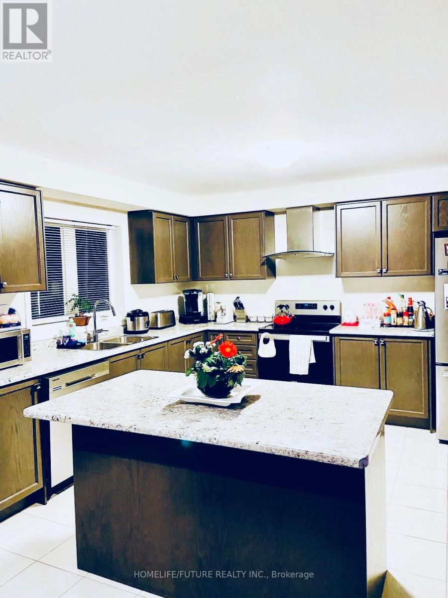 35 Doreen Drive, Thorold, Ontario  L3B 5N5 - Photo 4 - X12425649