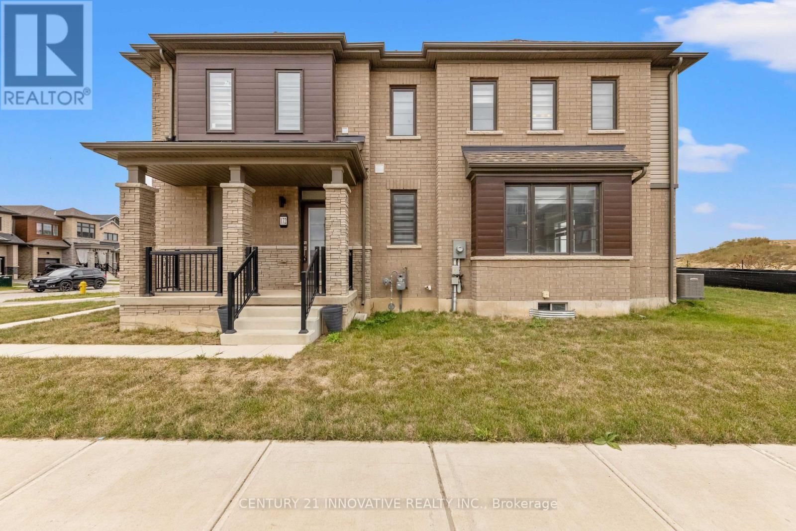 172 Wilmot Road, Brantford, Ontario  N3T 0W7 - Photo 2 - X12425666