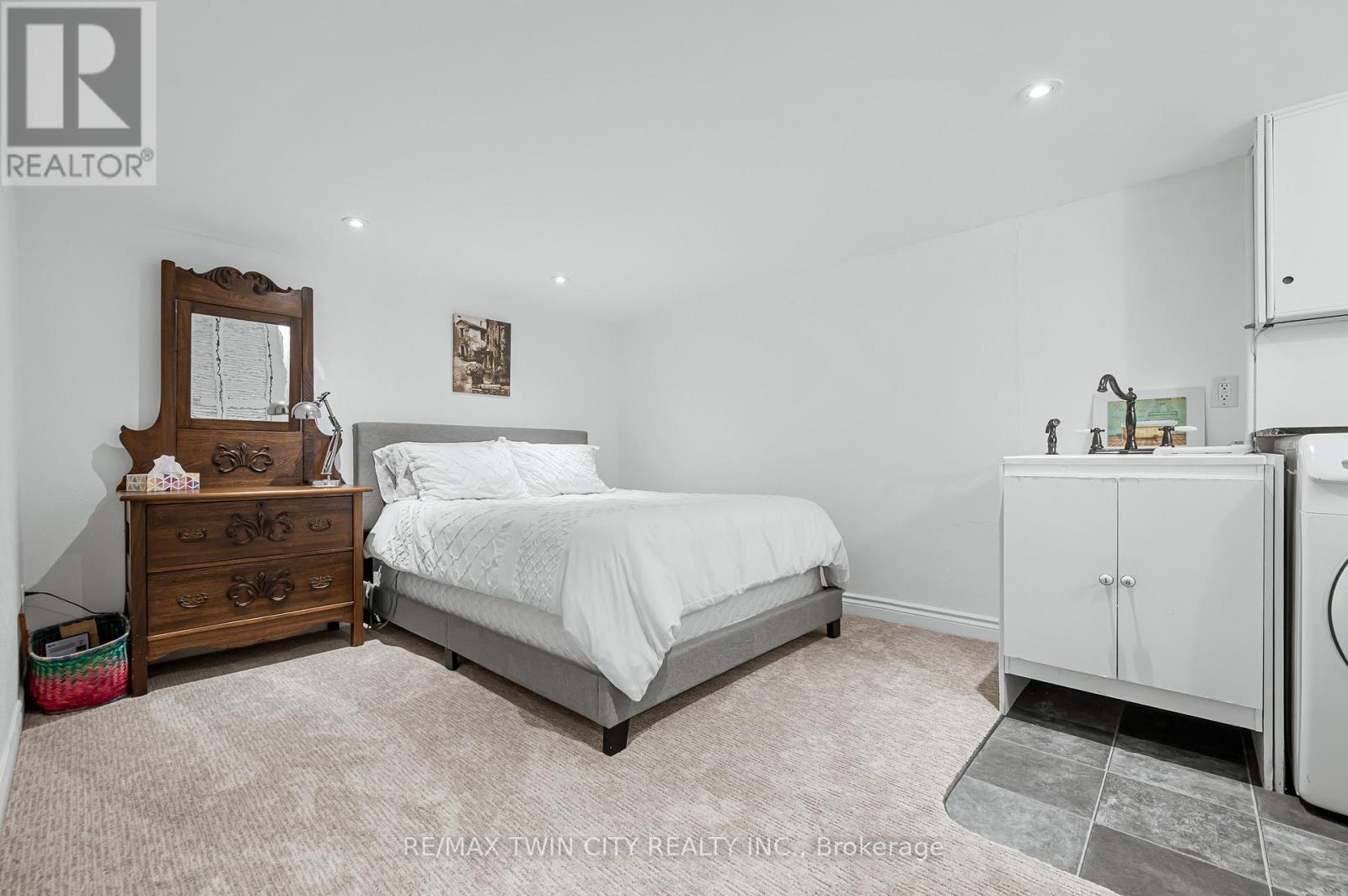18 - 301 Carlow Road, Central Elgin, Ontario  N5L 1B7 - Photo 8 - X12425671