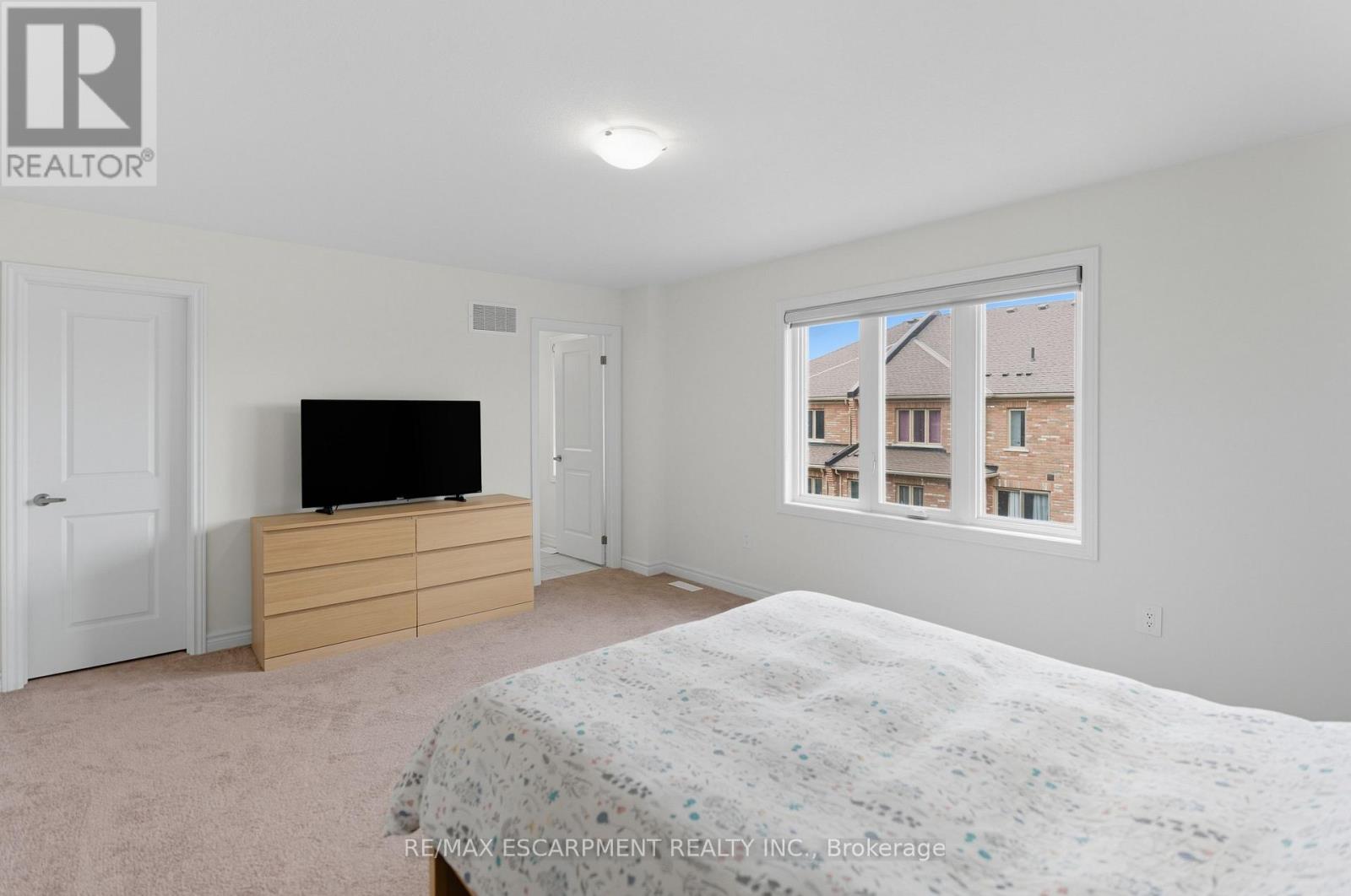 10 Beretta Street, Tillsonburg, Ontario  N4G 0J7 - Photo 12 - X12425711