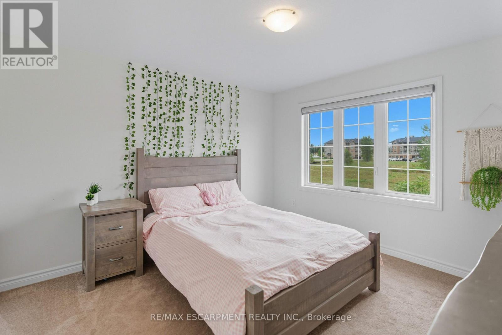 10 Beretta Street, Tillsonburg, Ontario  N4G 0J7 - Photo 15 - X12425711