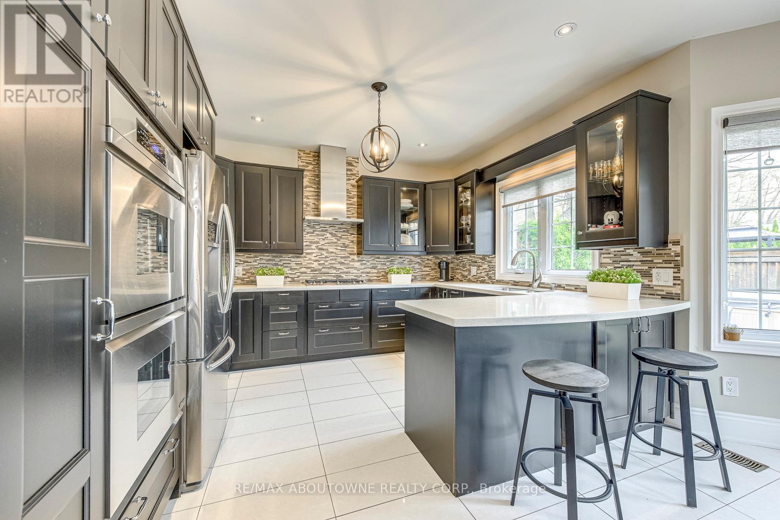 20 Vinegar Hill Street, Hamilton, Ontario  L0R 2H0 - Photo 17 - X12425721