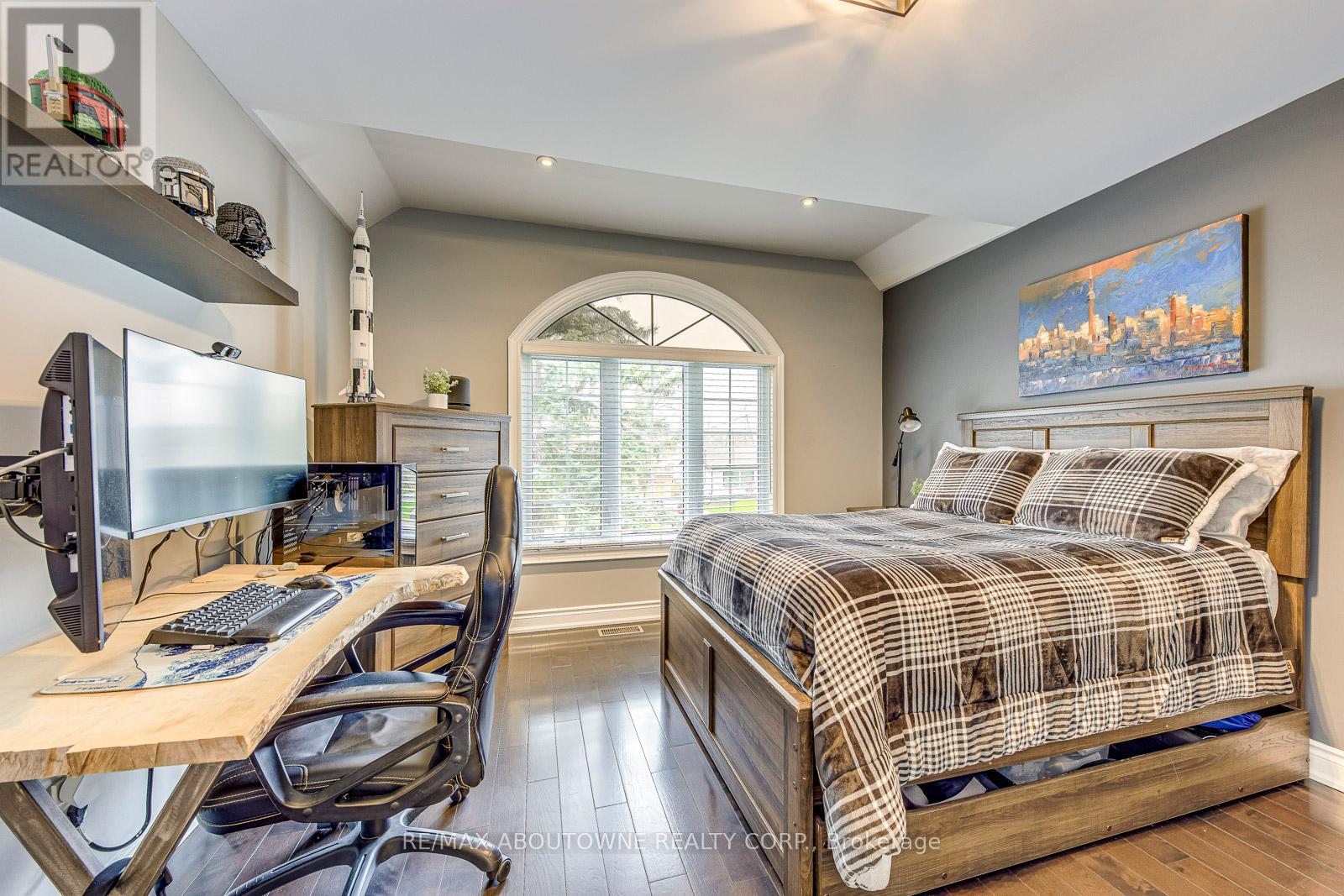 20 Vinegar Hill Street, Hamilton, Ontario  L0R 2H0 - Photo 41 - X12425721