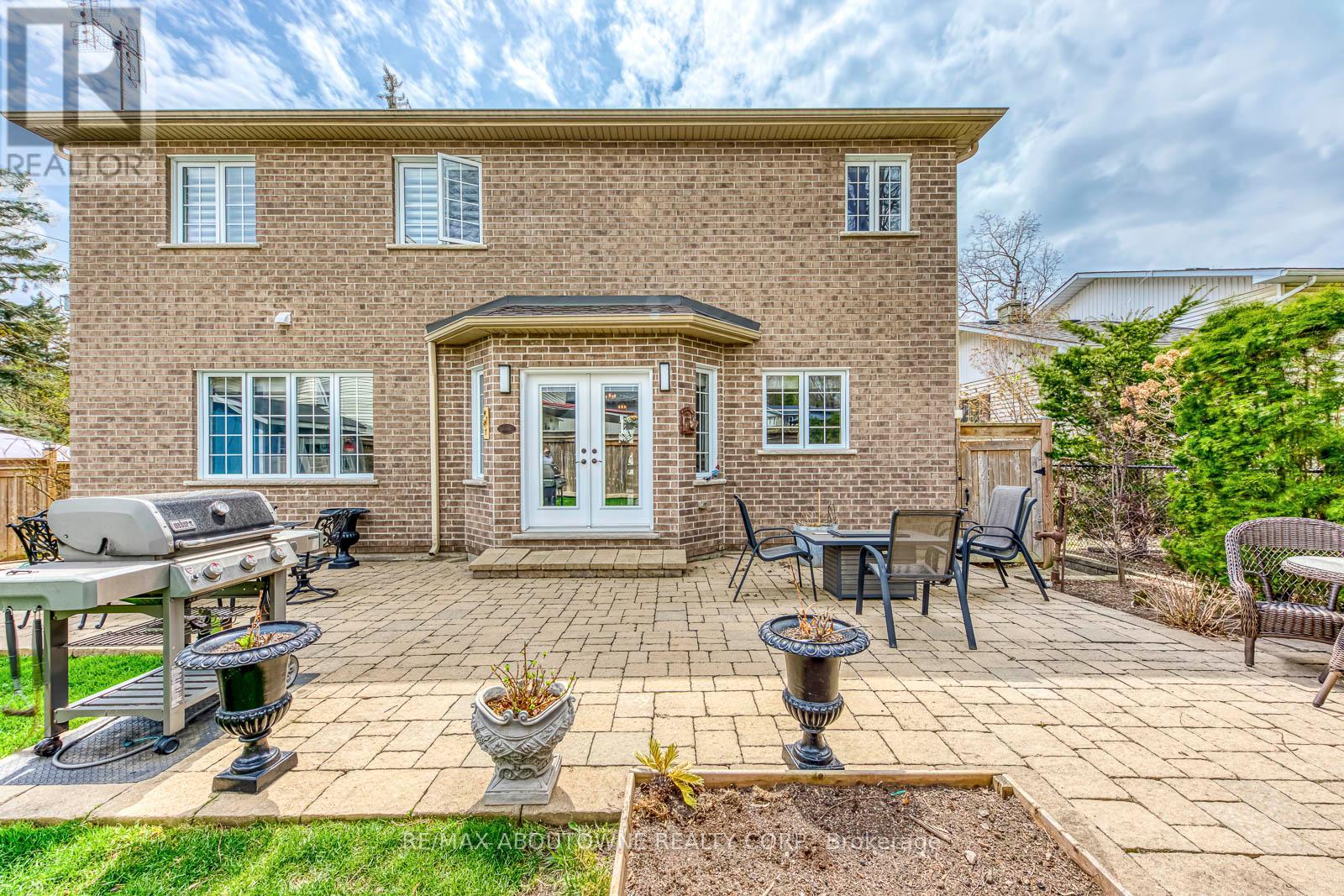 20 Vinegar Hill Street, Hamilton, Ontario  L0R 2H0 - Photo 50 - X12425721