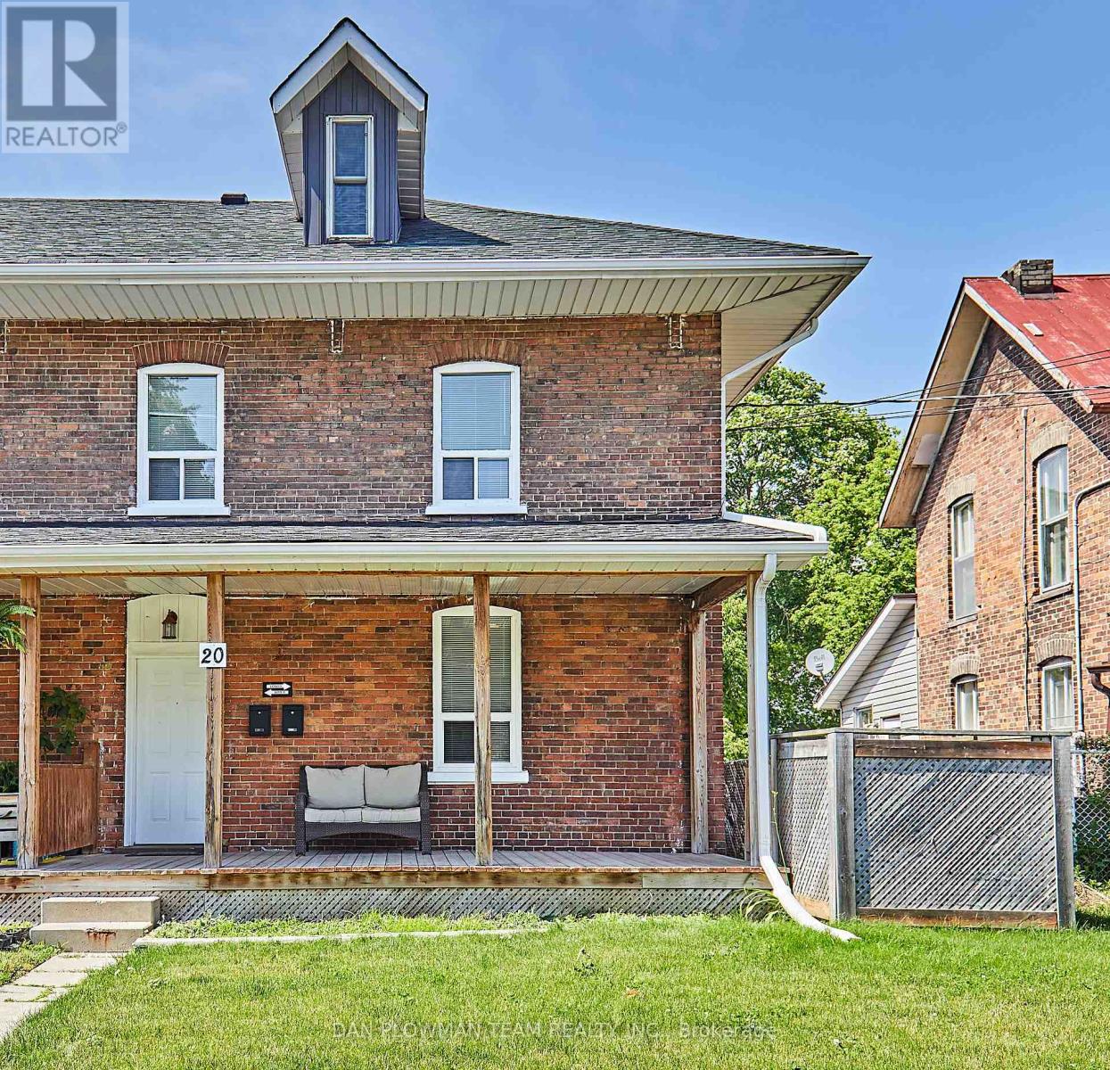 20 Queen Street, Kawartha Lakes, Ontario  K9V 1E9 - Photo 1 - X12425758