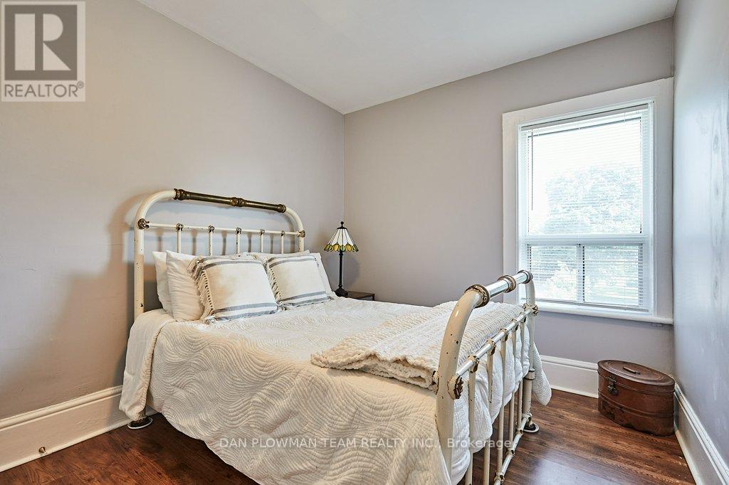 20 Queen Street, Kawartha Lakes, Ontario  K9V 1E9 - Photo 24 - X12425758