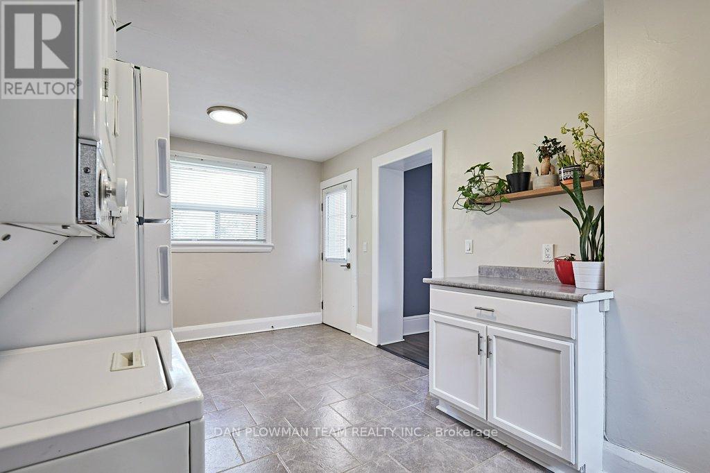 20 Queen Street, Kawartha Lakes, Ontario  K9V 1E9 - Photo 7 - X12425758
