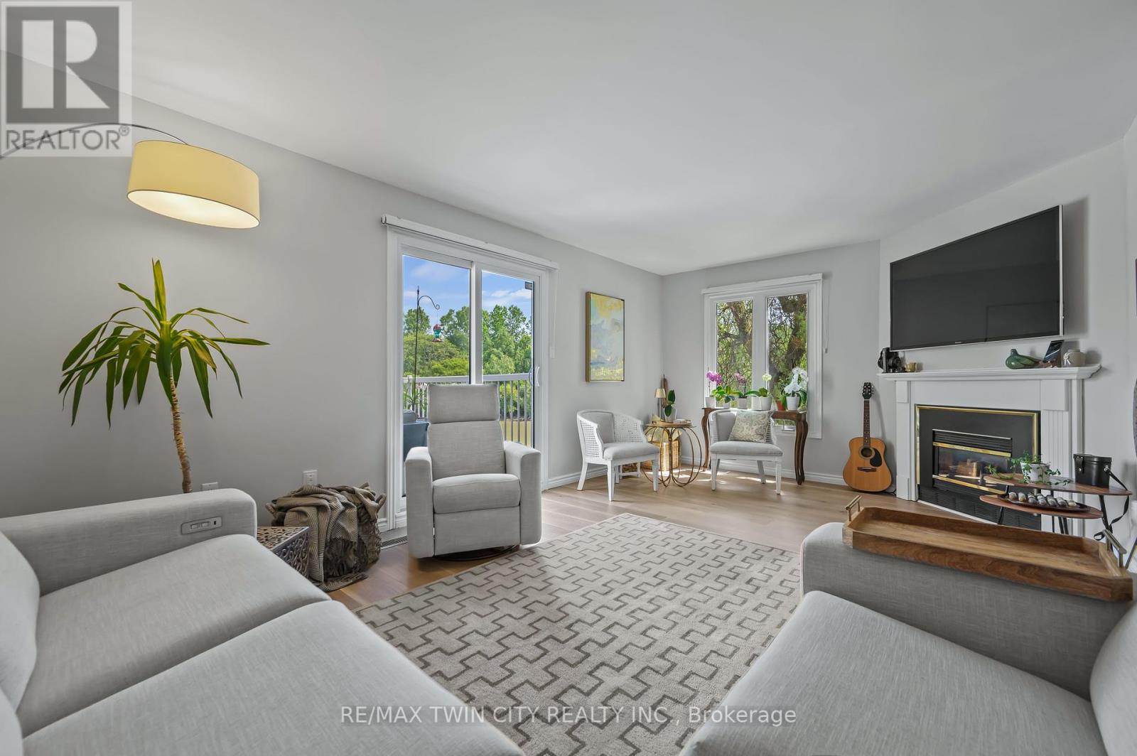 43 - 301 CARLOW ROAD, Central Elgin, Ontario