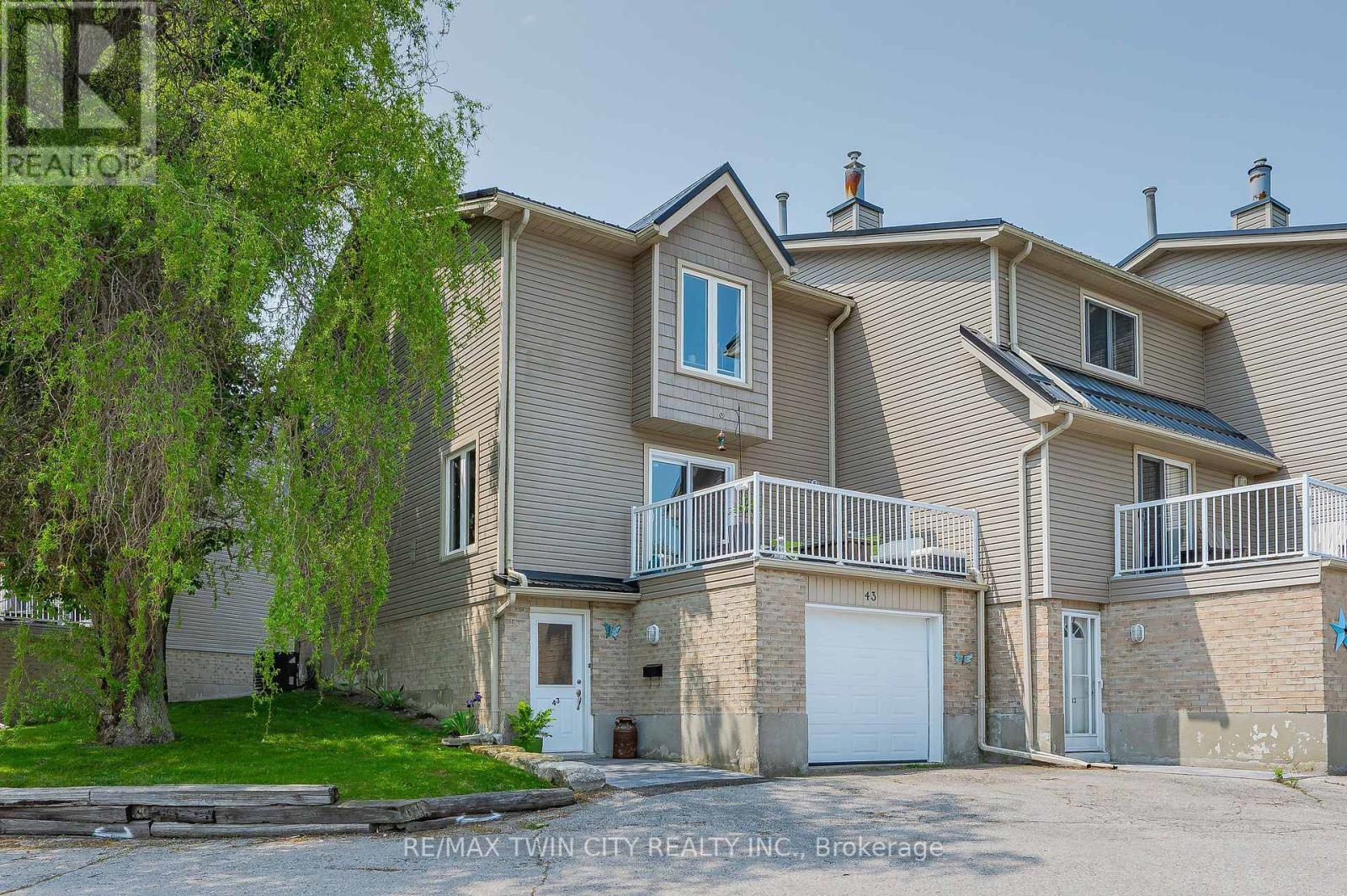43 - 301 Carlow Road, Central Elgin, Ontario  N5L 1B8 - Photo 2 - X12425762
