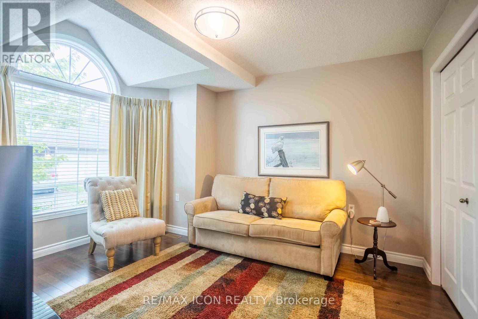 44 - 360 Erbsville Road, Waterloo, Ontario  N2T 2W2 - Photo 12 - X12425763