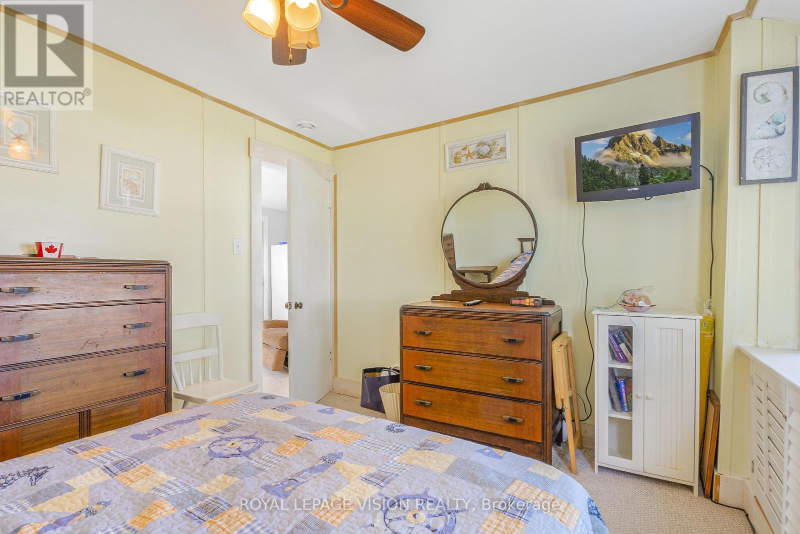 12874 Old Lakeshore Road, Wainfleet, Ontario  L0S 1V0 - Photo 14 - X12425764