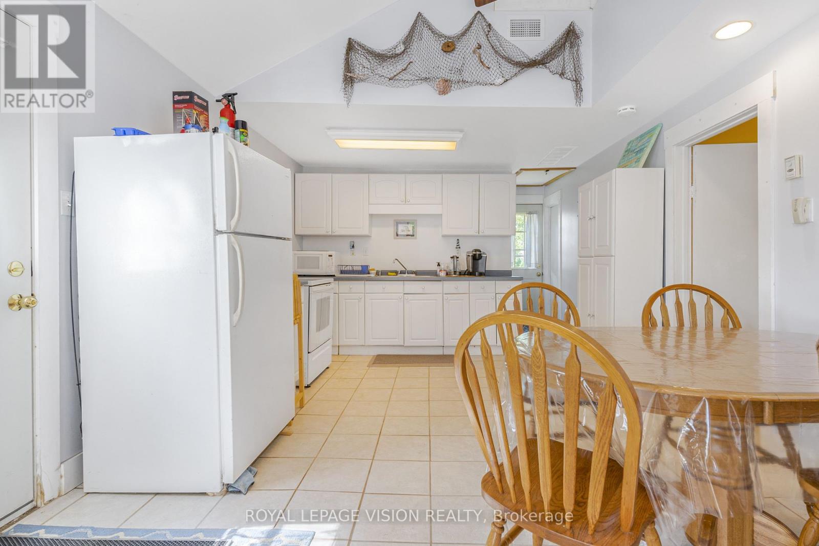12874 Old Lakeshore Road, Wainfleet, Ontario  L0S 1V0 - Photo 15 - X12425764