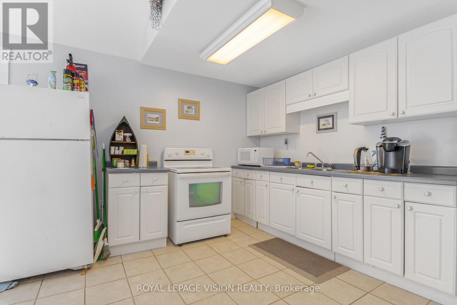 12874 Old Lakeshore Road, Wainfleet, Ontario  L0S 1V0 - Photo 17 - X12425764