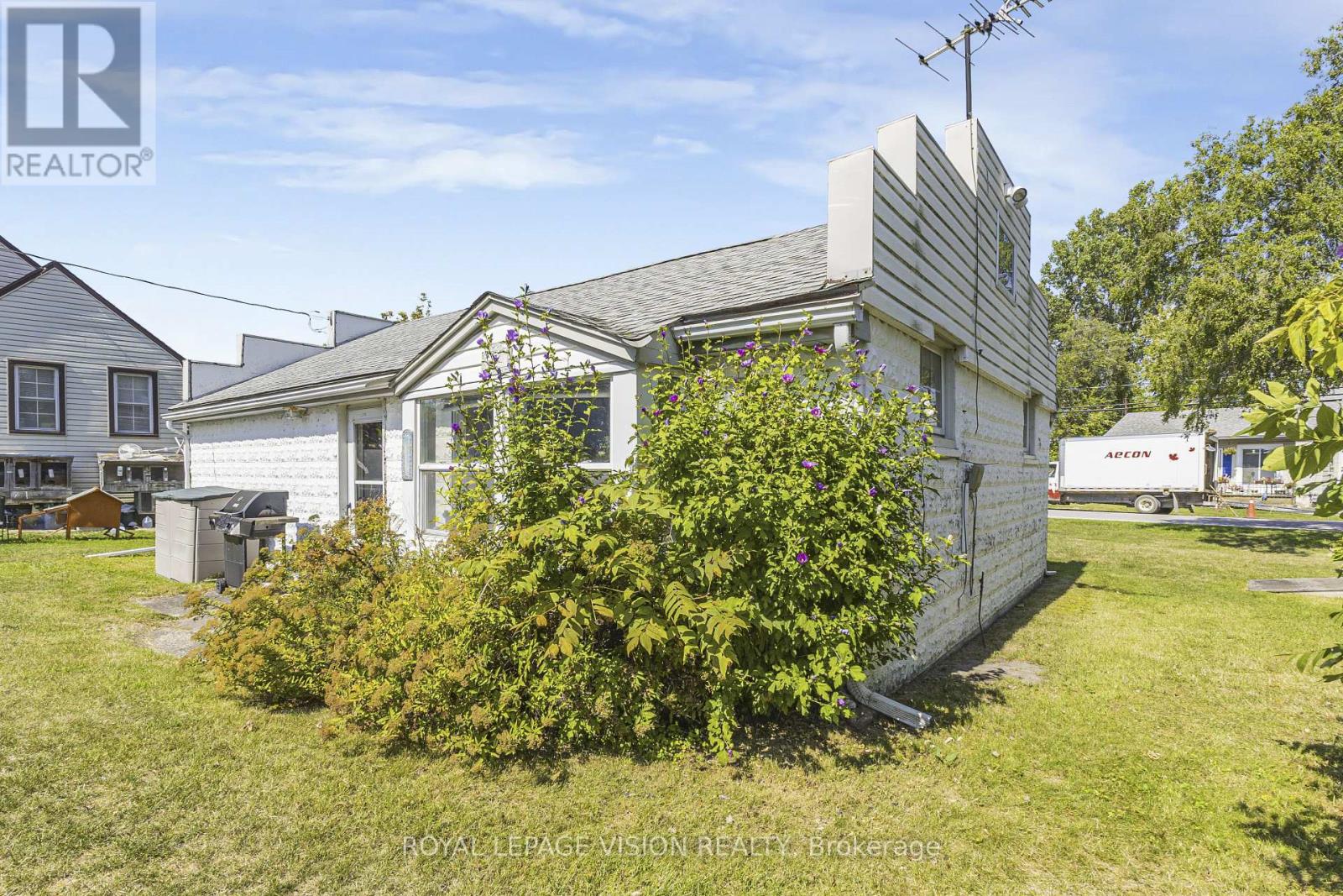 12874 Old Lakeshore Road, Wainfleet, Ontario  L0S 1V0 - Photo 27 - X12425764
